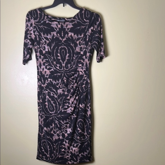 Connected apparel size 12 Elegant Black and Pink Patterned Dress - Picture 1 of 4
